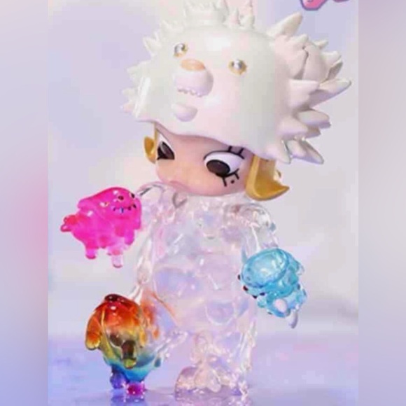 POP MART Accessories - Erosion Molly Costume “Inc Molly”
